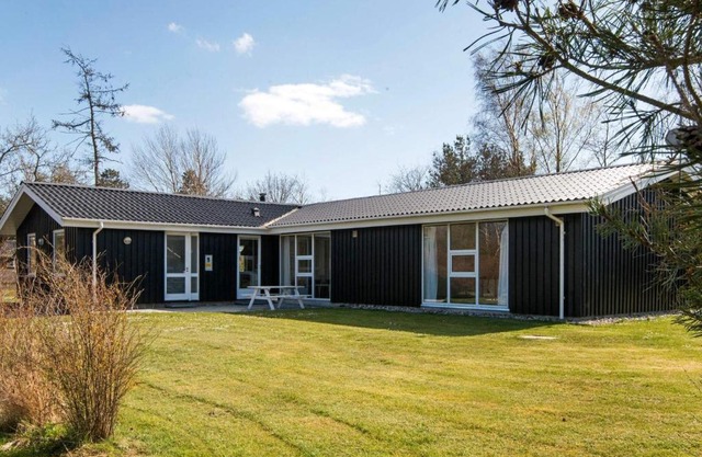 8 person holiday home in Ebeltoft-By Traum