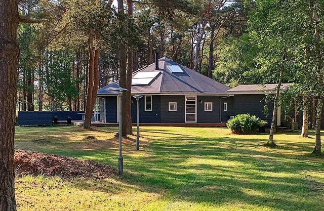 8 person holiday home in Læsø