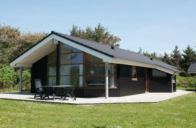 8 person holiday home in L kken