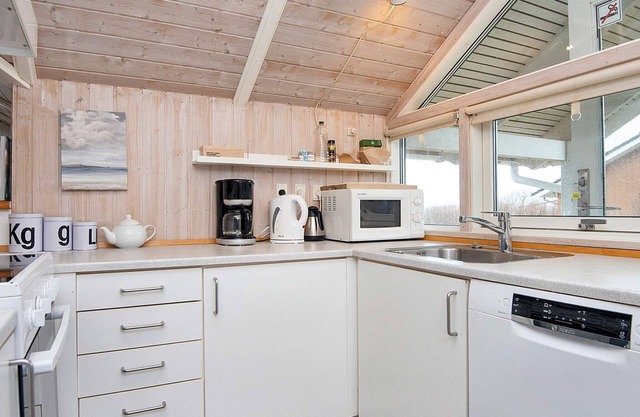 8 person holiday home in Rønde