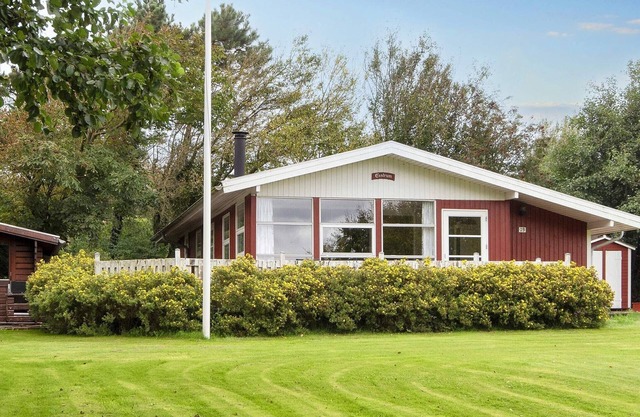 8 person holiday home in Struer-By Traum