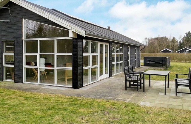 8 person holiday home in Hals-By Traum