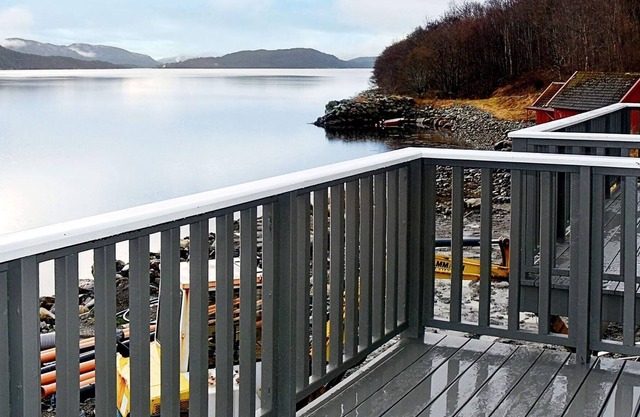 8 person holiday home in VATNE
