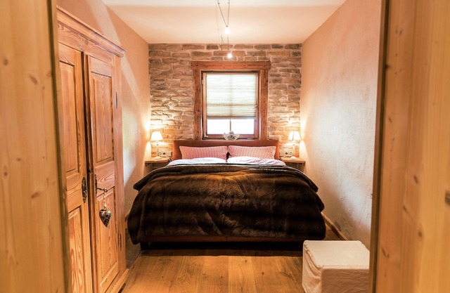 (8) Vier-Raum-Ferienwohnung 85qm, 2 Bäder, 3 Schlafzimmer, Küche und Balkon