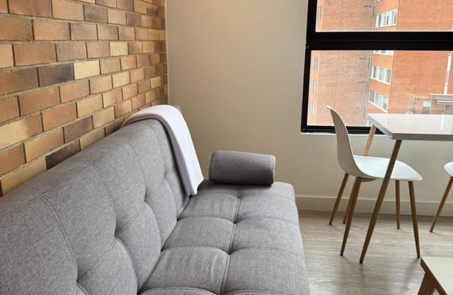 81 Charming 1-bedroom apartment in lovely Bogotá with WiFi, fitness room