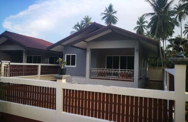 84/4 Srifa Resort, 2 Bedroom House, Lipa Noi Beach