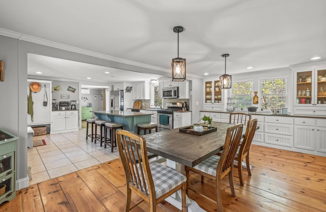 9 Fox Hill Lane- Updated, pet-friendly home .6 mile to association pond beach
