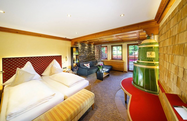 9 Joseph Junior Suite