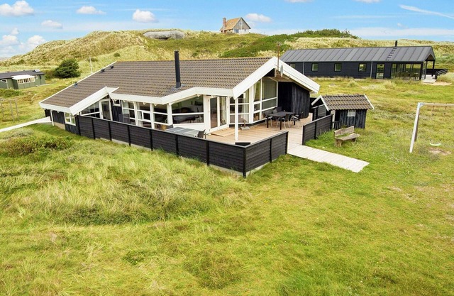 9 person holiday home in Ringkøbing-By Traum