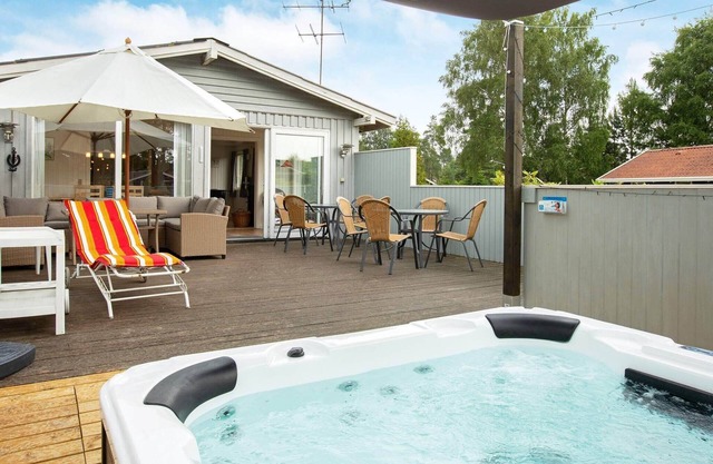 9 person holiday home in Væggerløse
