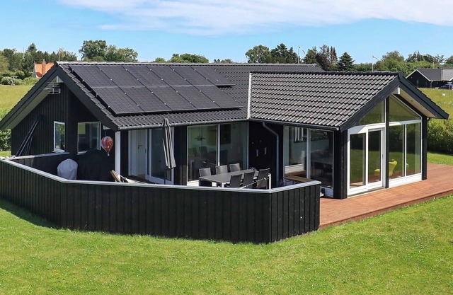 9 person holiday home in Otterup-By Traum
