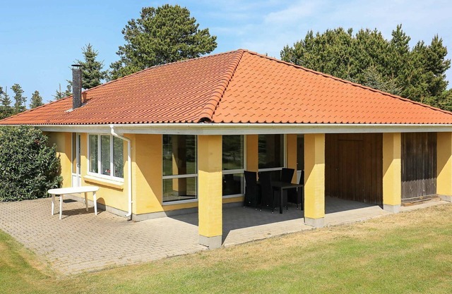 9 person holiday home in Hals-By Traum