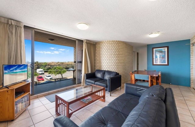 9 Seabelle – Opposite the beach in Cotton Tree