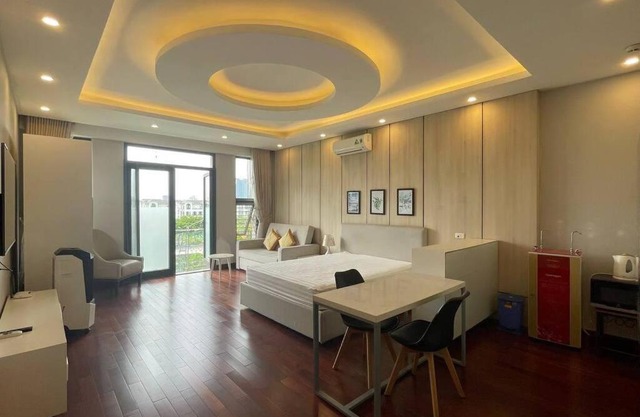93 Trịnh Công Sơn Home managed by Lily Home