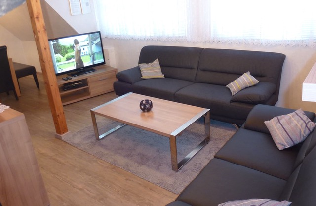 95sqm apartment with fireplace for 2-7 people-10 minutes to the North Sea