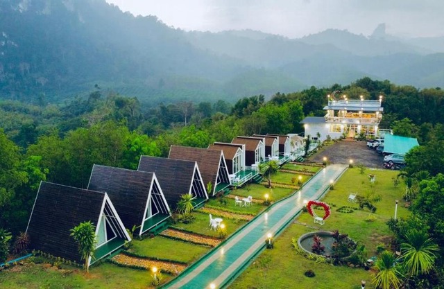 99 Camp and Cafe