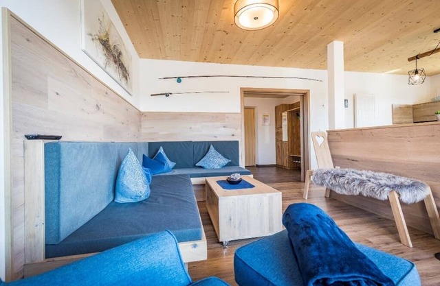 99qm-großes, gemütliches Chalet mit eigener Terrasse und kleinem Garten