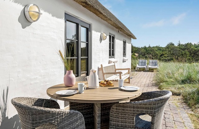 A beautiful and cozy furnished vacation home on two levels, located in a quiet nature environment in