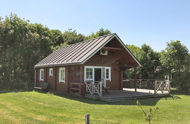 A beautiful and very well maintained log cabin in the middle of the cozy vacation region Hovborg Fer