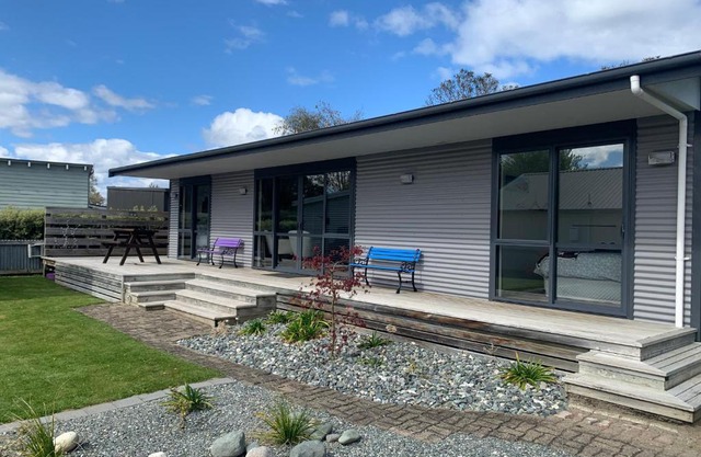 A Beauty on Bligh St Te Anau