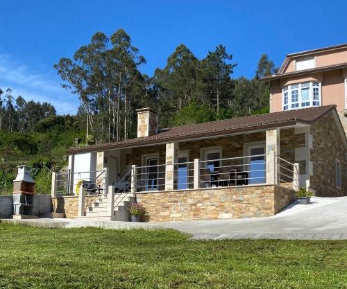 A CASA D'ABAIXO