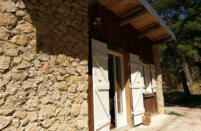 A Chalet in Ventoux, in the middle of the trees in the Mont Serein Resort
