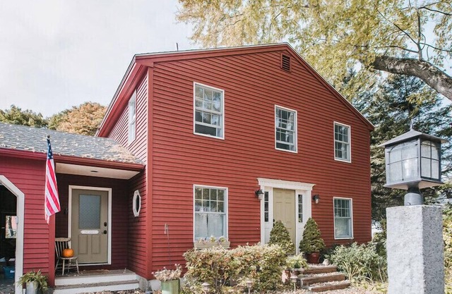 A classic Maine family home