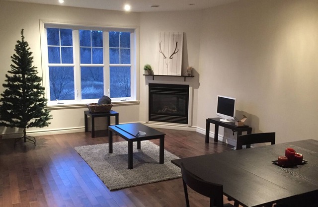 A classy and comfortable condo in the old village - with amazing views