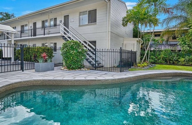 A Cool Poolside Haven in the Heart of Cairns