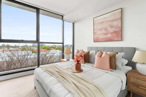 A Cozy 2BR Home Next to The Yarra River