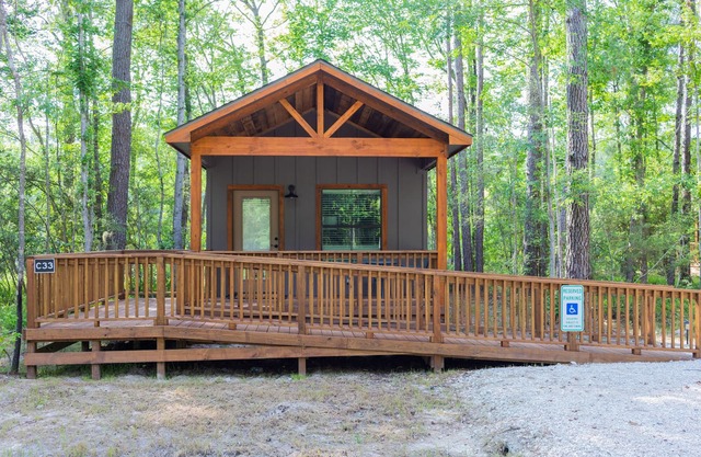 A Cozy ADA Accessible Getaway Right on the Water, Two Creeks Crossing Resort