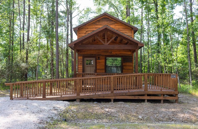 A cozy little ADA accessible getaway right on Kickapoo Creek. Two Creeks Crossing Resort