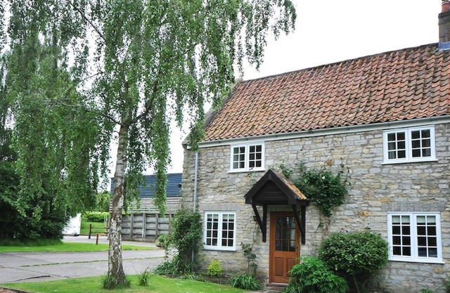 A delightful Cottage in a lovely garden.