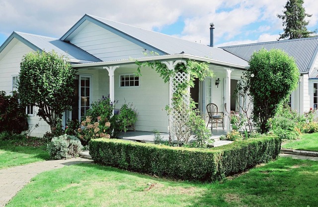 A delightful villa in the coastal town of Motueka.