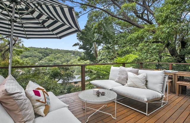 A fabulous tropical family retreat and pet friendly