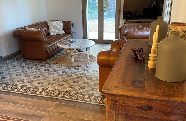 A FAMILY HOME IN PROVENCE: LA BONNE AVENTURE