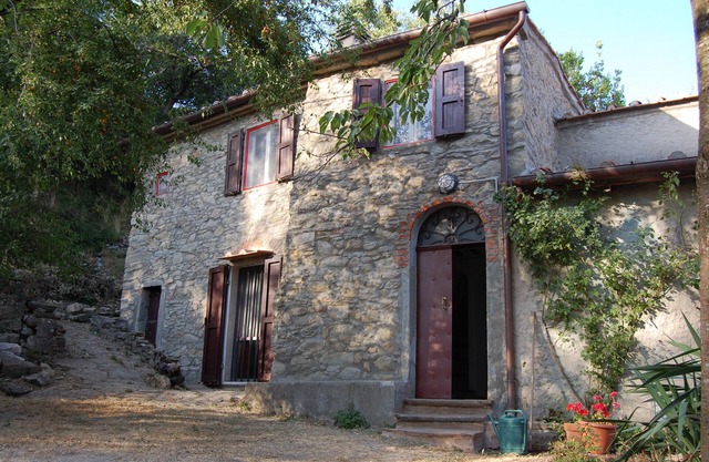 A farmhouse in Tuscany for holidays and retreats