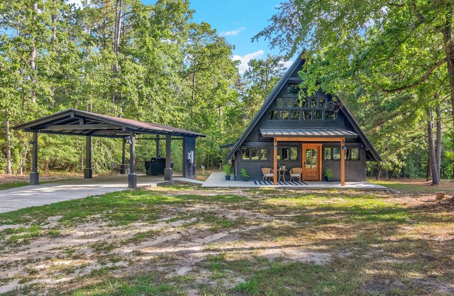 A-frame in the cove