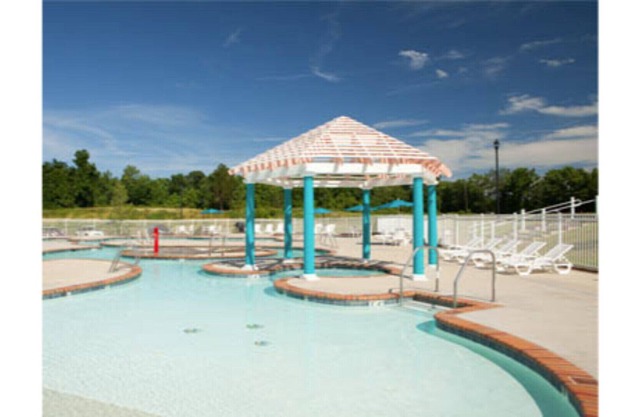 A fun-filled Christmas vacation is waiting for you, Parkside Williamsburg Resort