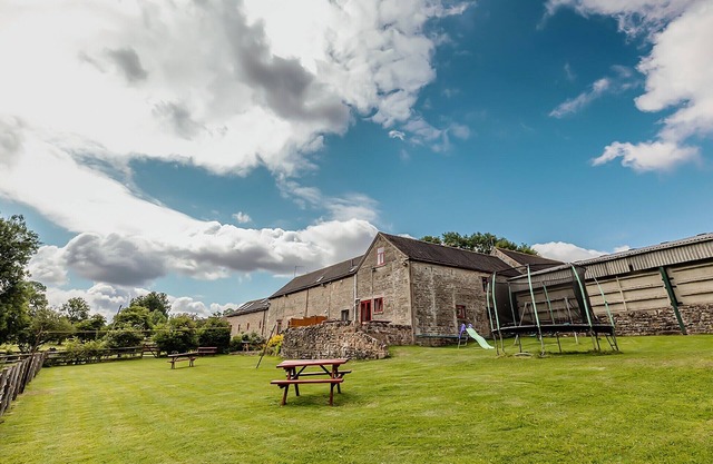 A great holiday base for a family who are wanting to tour the Peak District National Park and Doveda