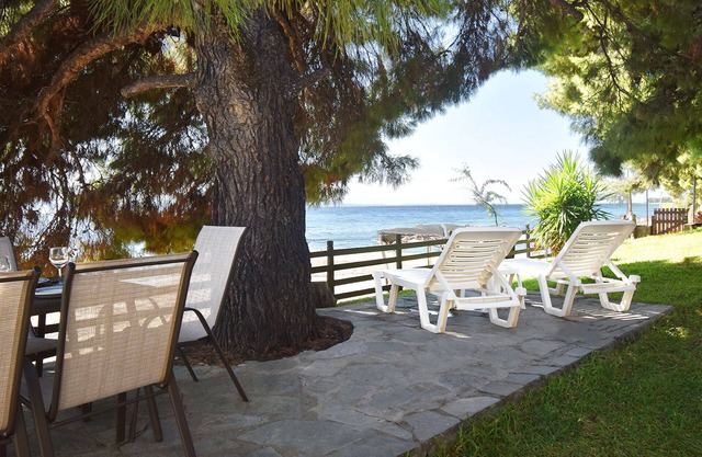 A groundfloor beachfront apartment at Metamorfosi Sithonia for 5 guests