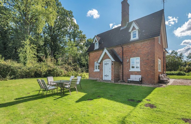 A hidden gem in the heart of Lincolnshire located on the banks of a Reservoir.