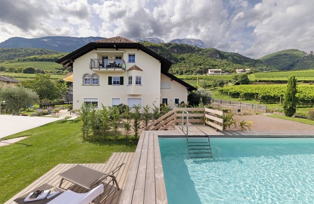 Apartment 'Weingut Zail' with Mountain View, Wi-Fi and Air Conditioning