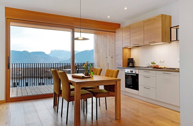 Apartment 'Egarter Weissburgunder' with Mountain View, Shared Pool and Wi-Fi