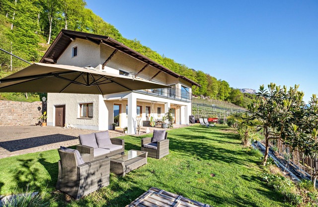 Apartment 'Weitblick Kaltern' with Mountain View, Private Terrace and Garden