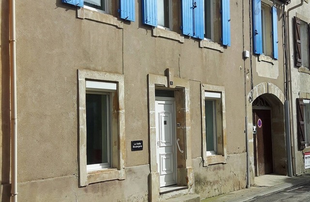 A large village house, a former bakery in a lively village on the Canal du Midi