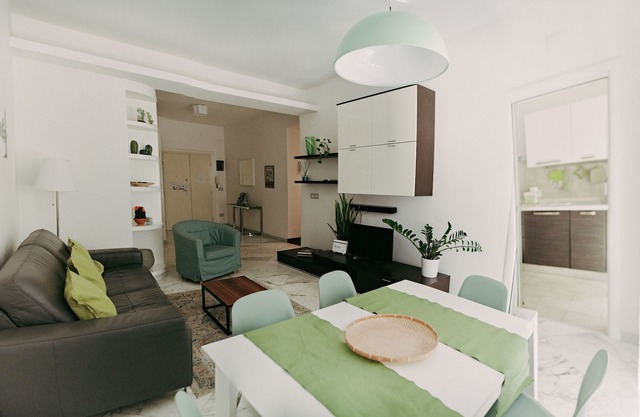 A lovely and cozy home in the heart of real Rome