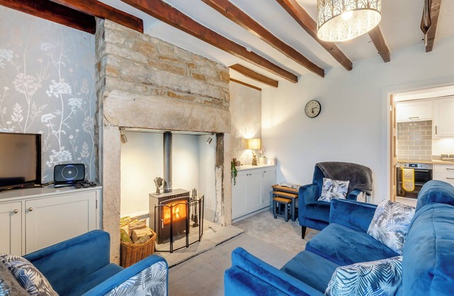 A lovely rural cottage, yet within a short drive of all amenities.