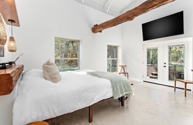 A Lucky Piece Retreat & Hunting Lodgen