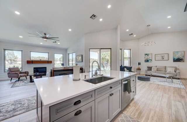 A Luxurious Waterfront Home awaits you!
